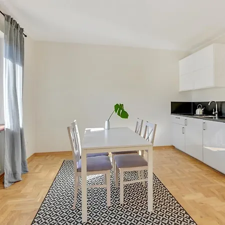 Maly Cyprys Pokoje I Apartamenty Dla Rodzin Z Dziecmi Wladyslawowo Exterior photo