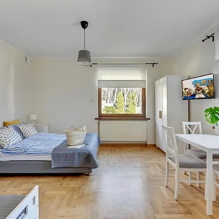 Maly Cyprys Pokoje I Apartamenty Dla Rodzin Z Dziecmi Wladyslawowo Exterior photo