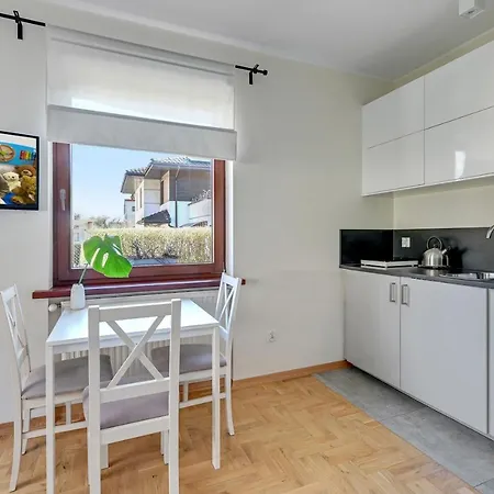 Maly Cyprys Pokoje I Apartamenty Dla Rodzin Z Dziecmi Wladyslawowo Exterior photo