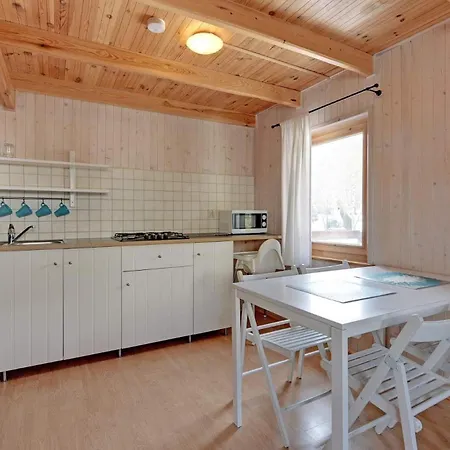 Maly Cyprys Pokoje I Apartamenty Dla Rodzin Z Dziecmi Wladyslawowo Exterior photo