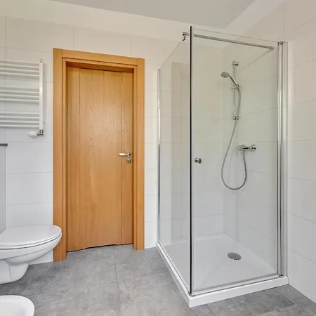 Maly Cyprys Pokoje I Apartamenty Dla Rodzin Z Dziecmi Wladyslawowo Exterior photo
