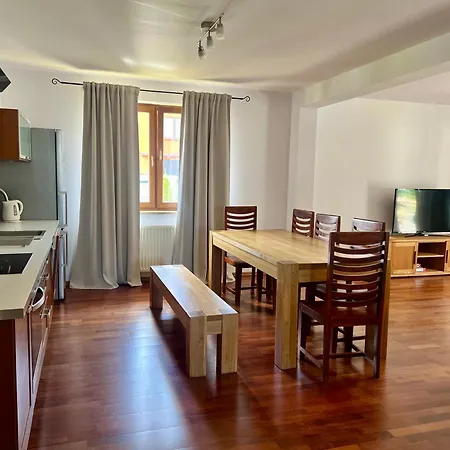 Maly Cyprys Pokoje I Apartamenty Dla Rodzin Z Dziecmi Wladyslawowo Exterior photo