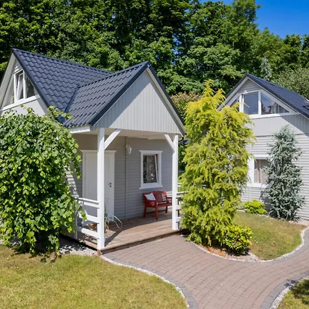 Maly Cyprys Pokoje I Apartamenty Dla Rodzin Z Dziecmi Wladyslawowo Exterior photo