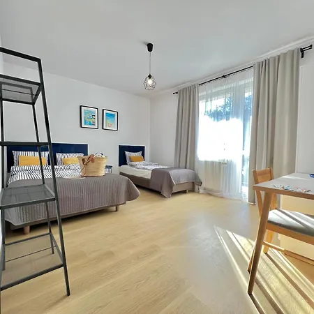 Maly Cyprys Pokoje I Apartamenty Dla Rodzin Z Dziecmi Wladyslawowo Exterior photo