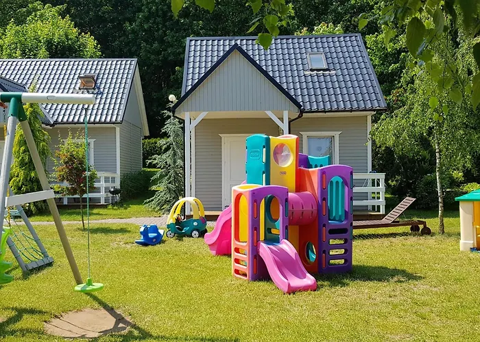 Mały Cyprys Domki i apartamenty dla rodzin z Dziećmi.